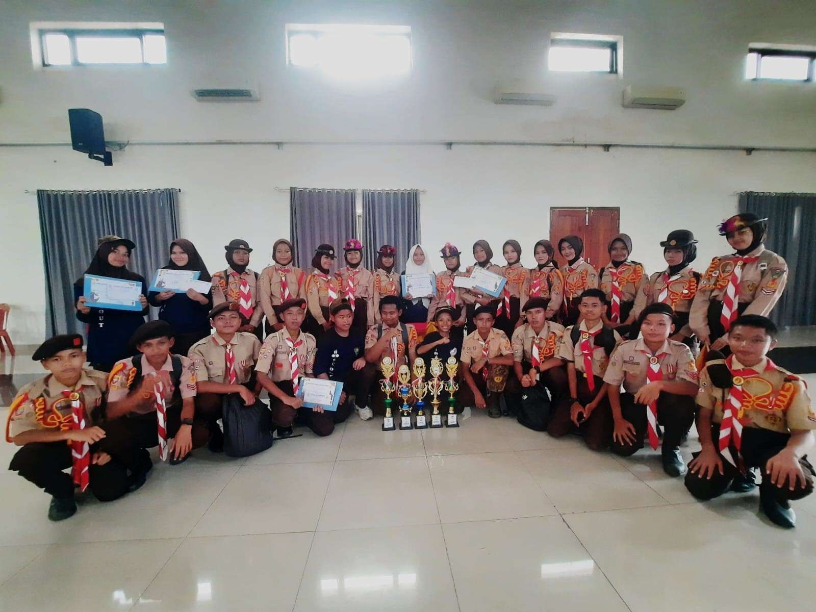 Pramuka MTsN 2 Muara Enim Berjaya di SMABA Awesome